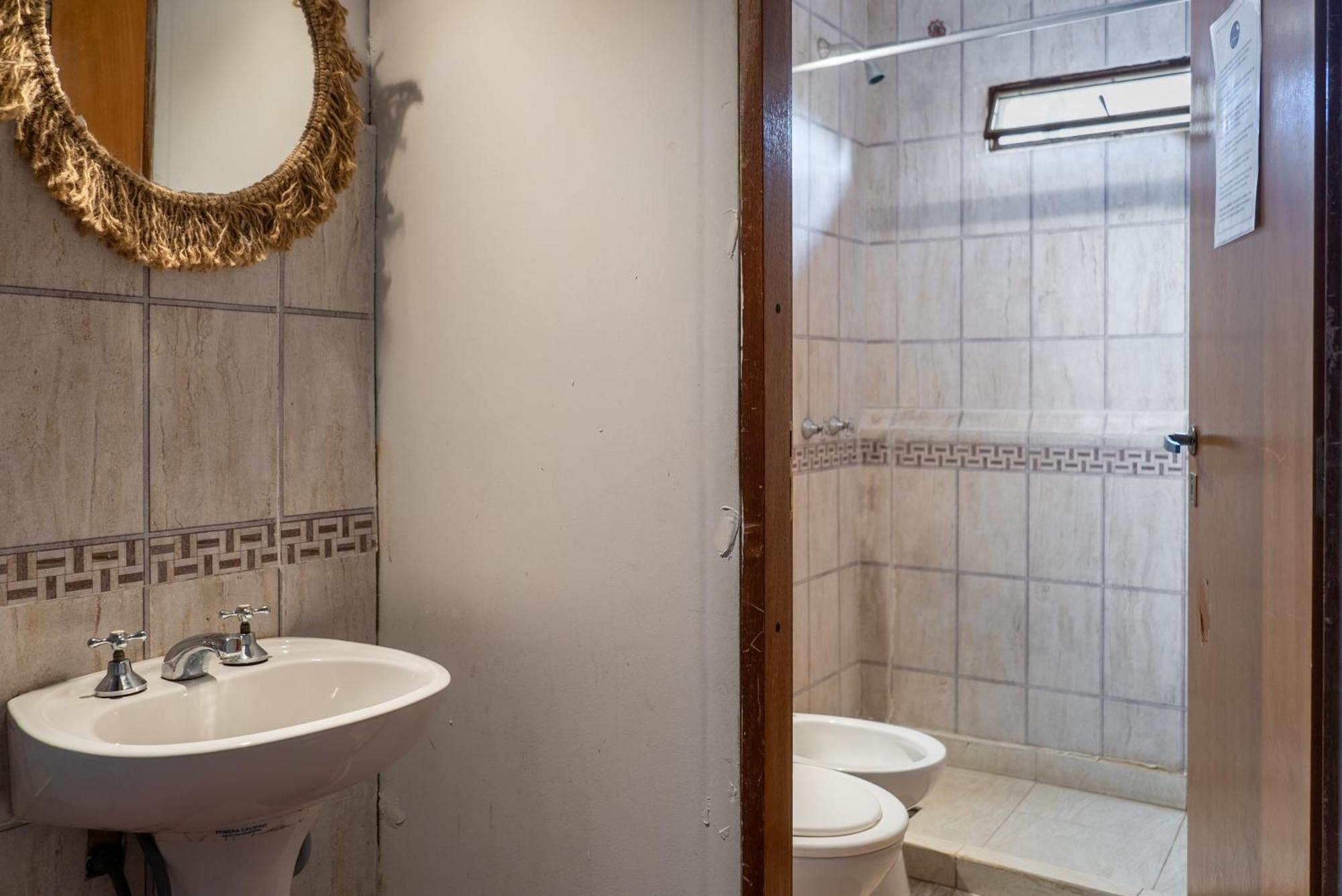Hostel La Casa De Li - En チレシト 部屋 写真
