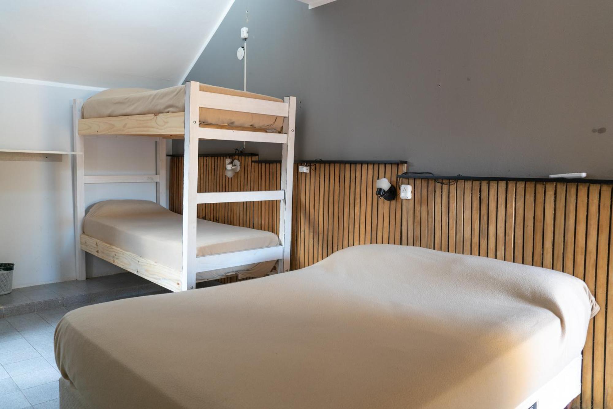 Hostel La Casa De Li - En チレシト 部屋 写真